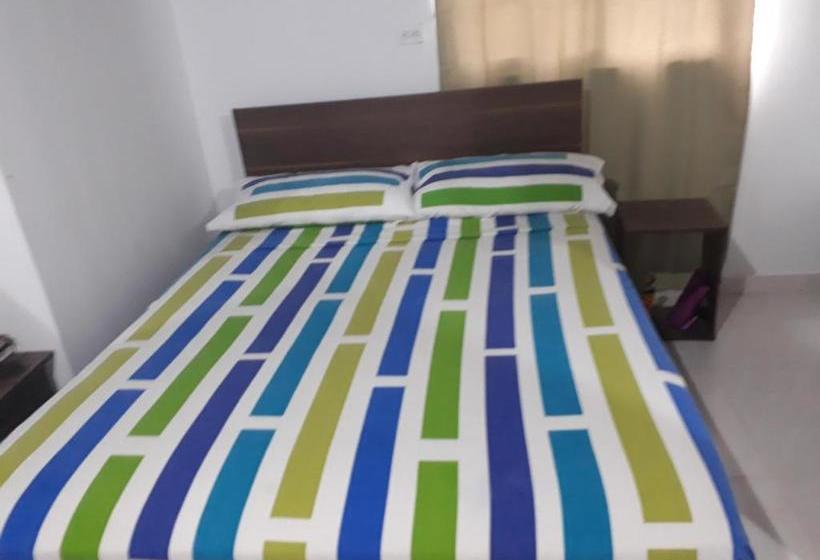 ペンション Ludisa House