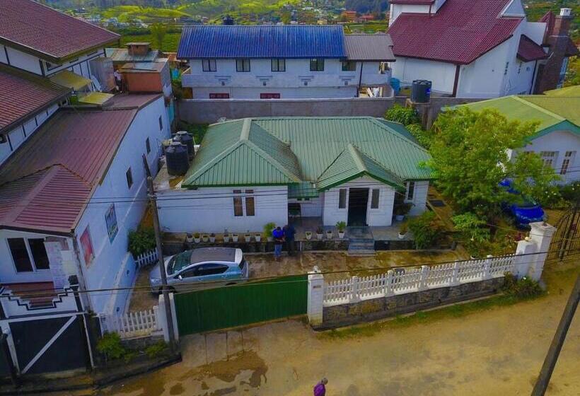 Пансион Zion White House