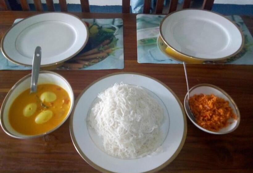 Пансион Zion White House