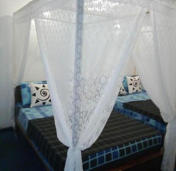 Пансион Zion White House