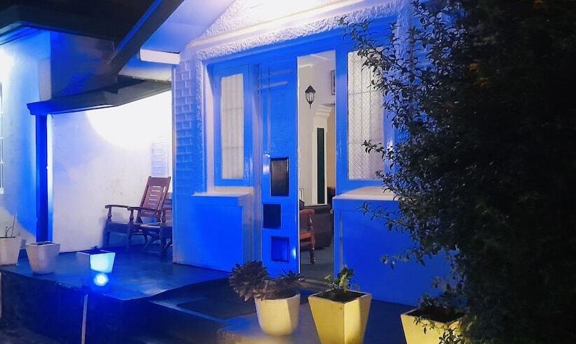 Пансион Zion White House