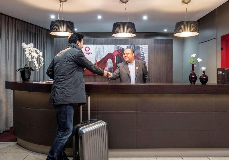 Aparthotel Adagio La Défense Esplanade