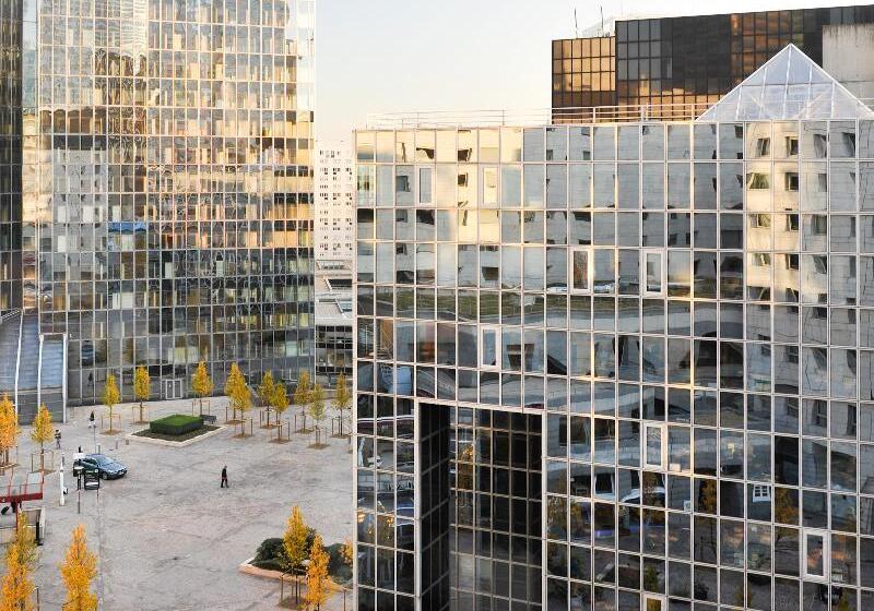 Aparthotel Adagio La Défense Esplanade