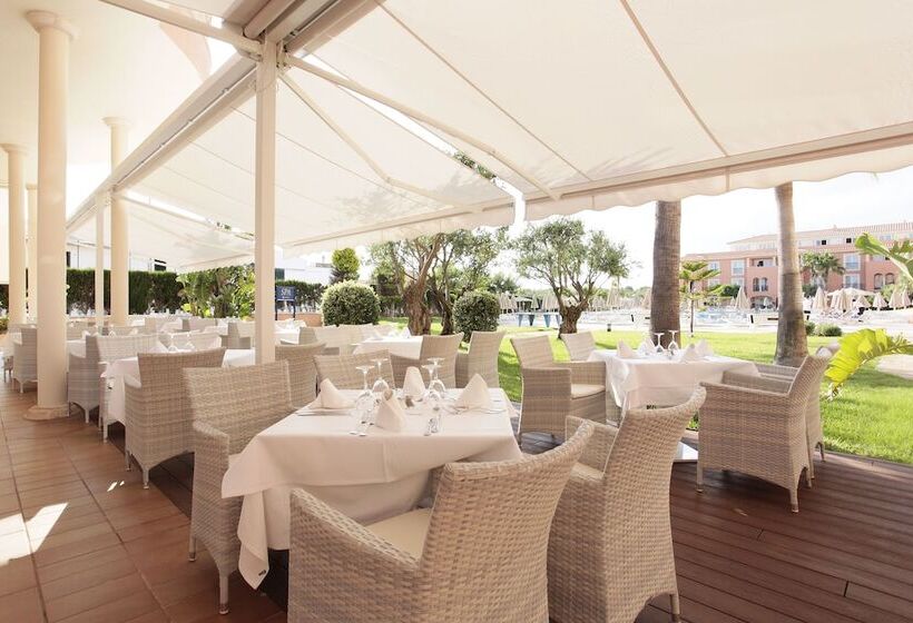 Grupotel Macarella Suites & Spa