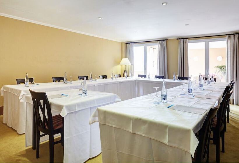 Grupotel Macarella Suites & Spa