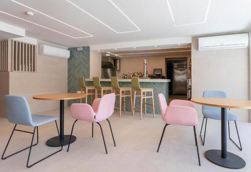 Halley Hotel & Apartments Affiliated By Meliá