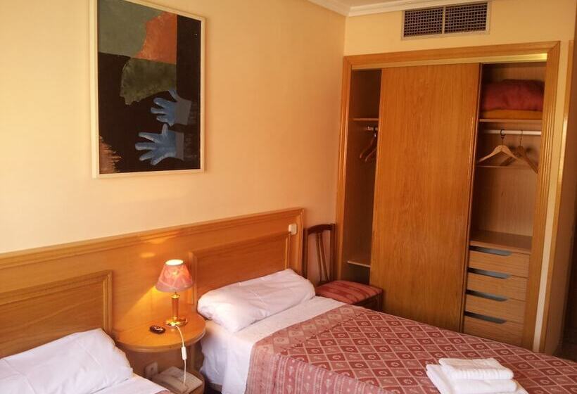 Hostal Juan Xxiii   Madrid Norte