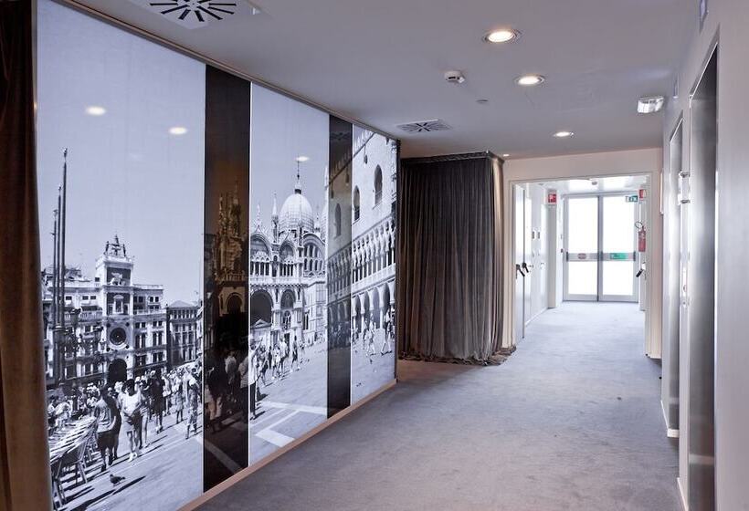 Antony Hotel   Venice Airport