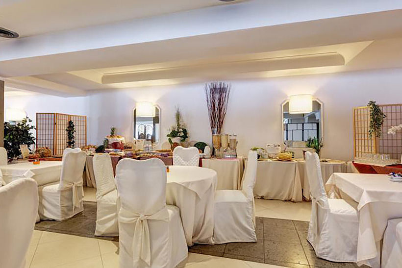 فندق Aris Garden