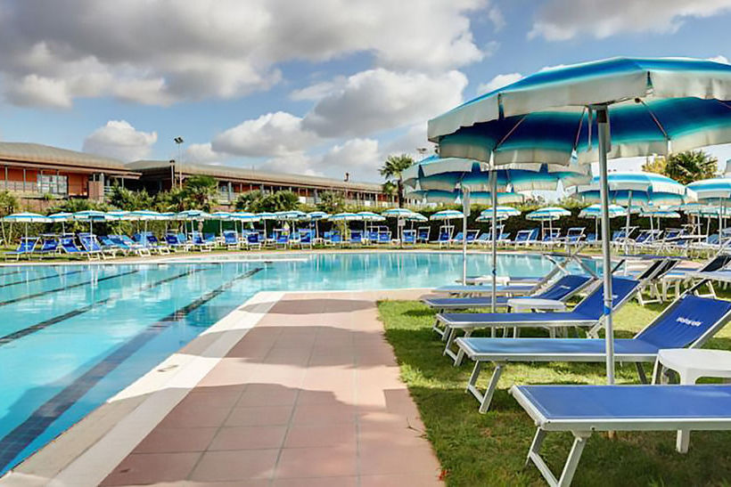 فندق Aris Garden