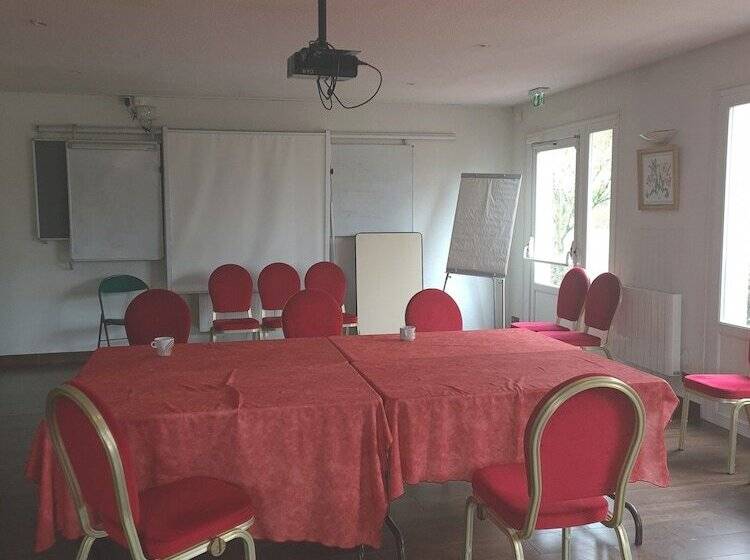 Brit Hotel Confort Nancy Lunéville