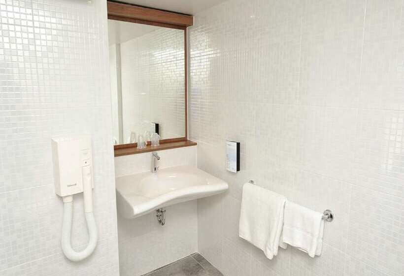 호텔 Campanile Annecy Cran Gevrier