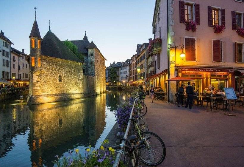 호텔 Campanile Annecy Cran Gevrier
