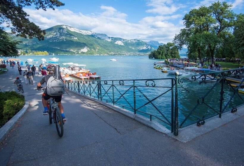 호텔 Campanile Annecy Cran Gevrier