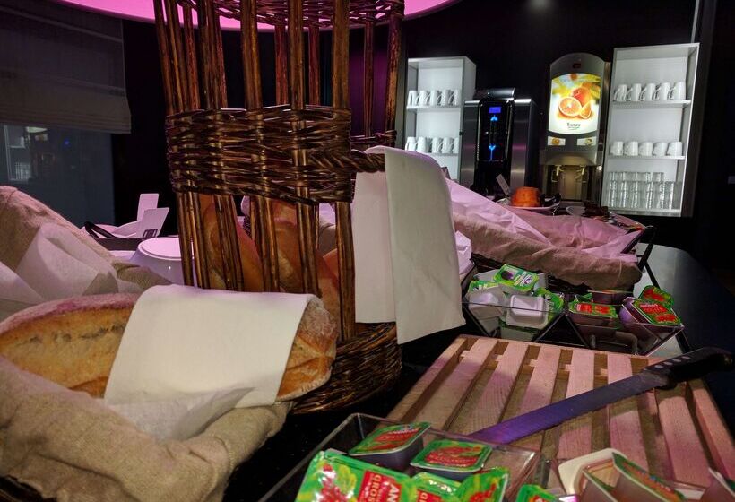 酒店 Campanile Hôtel Auch