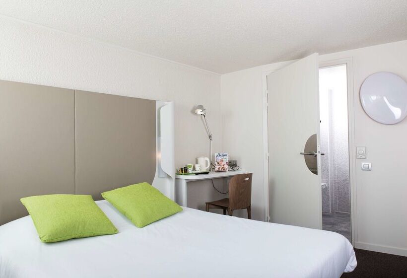 בית מלון כפרי Campanile Cergy Saint Christophe