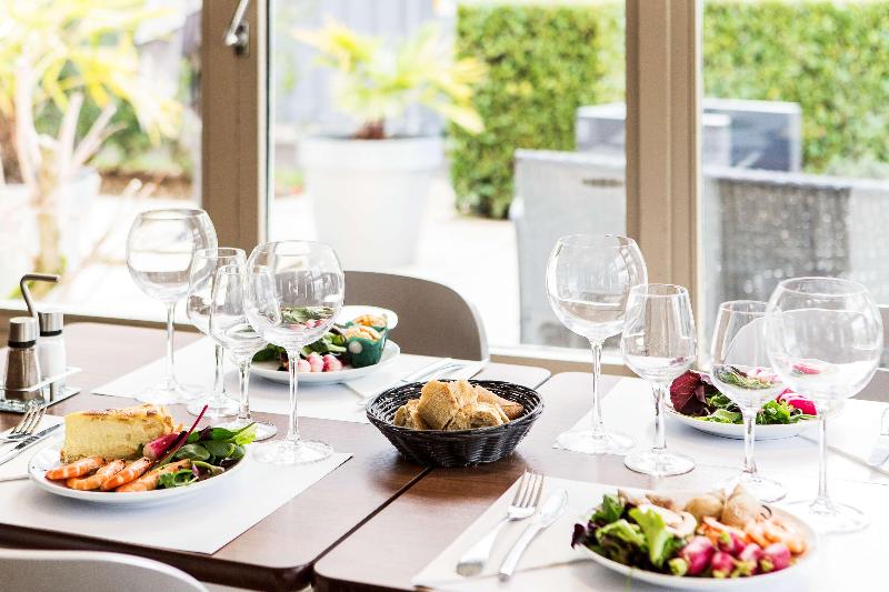 호텔 Campanile Château Thierry