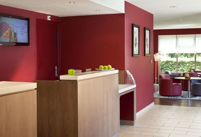 호텔 Campanile Clermont Ferrand ~ Riom