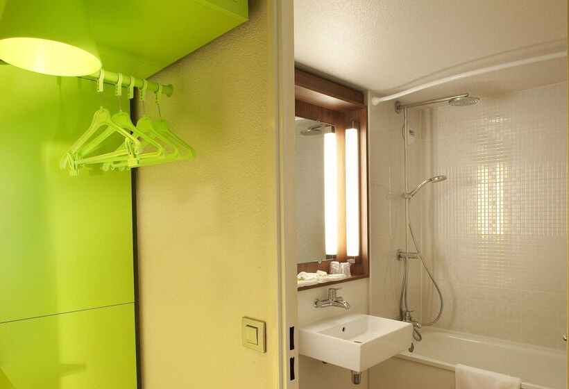 호텔 Campanile Clermont Ferrand ~ Riom