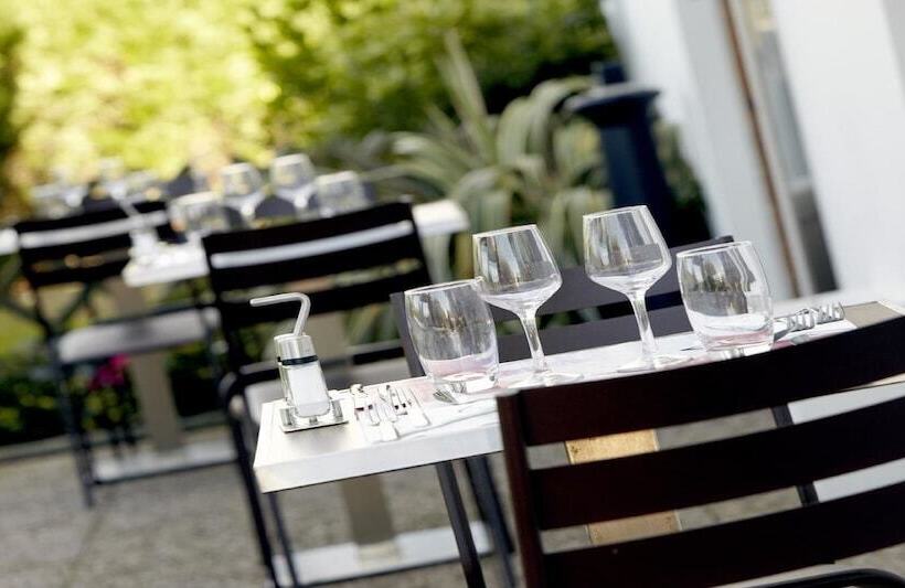 호텔 Campanile Clermont Ferrand ~ Riom