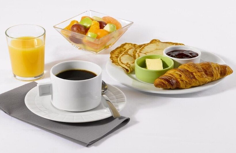 호텔 Campanile Clermont Ferrand ~ Riom