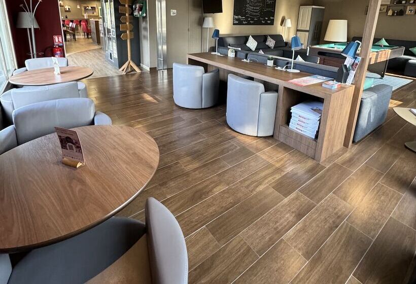 호텔 Campanile Clermont Ferrand ~ Riom