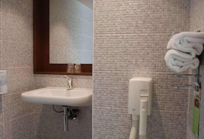 فندق Campanile Creil Villers Saint Paul