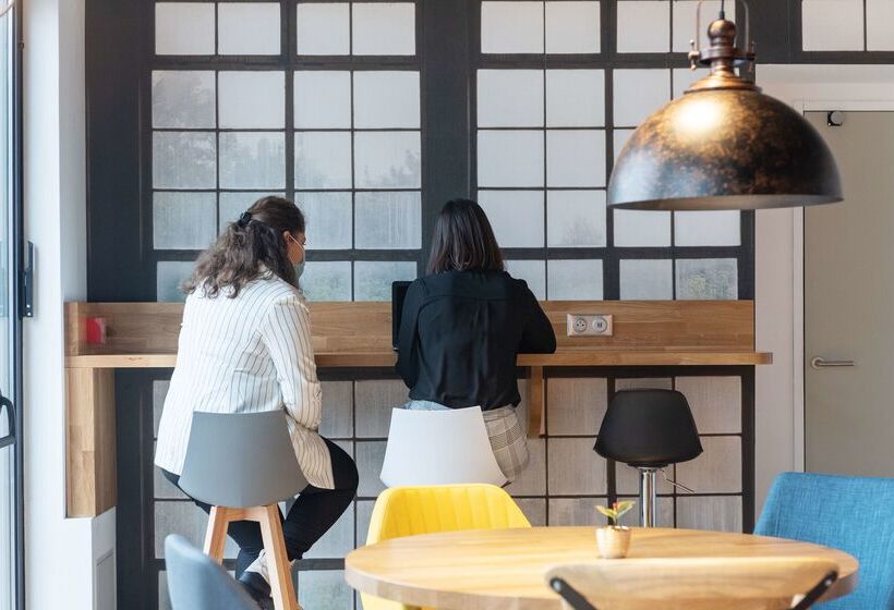 ホテル Campanile Epinal Centre  Gare