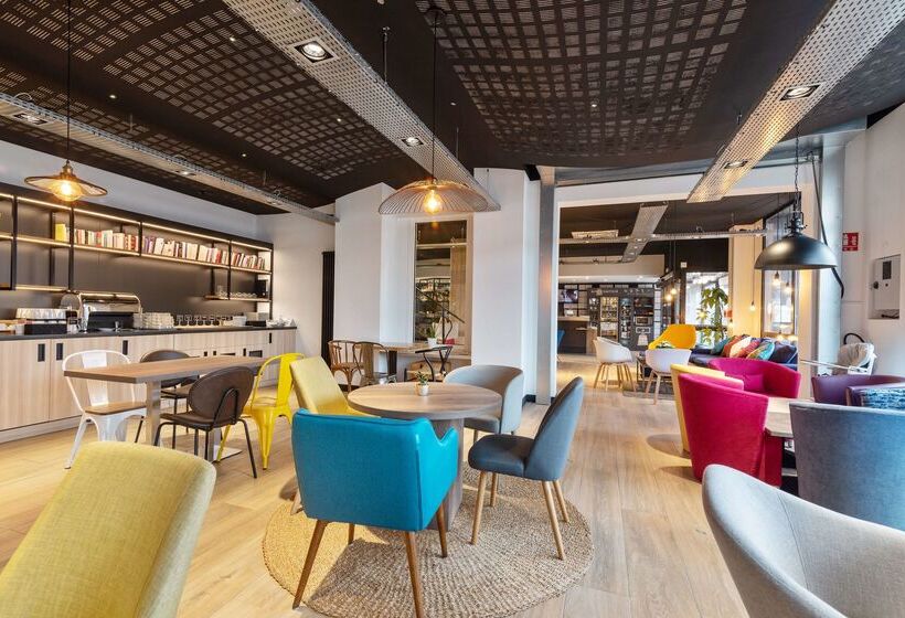 ホテル Campanile Epinal Centre  Gare