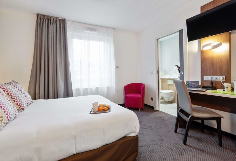 ホテル Campanile Epinal Centre  Gare