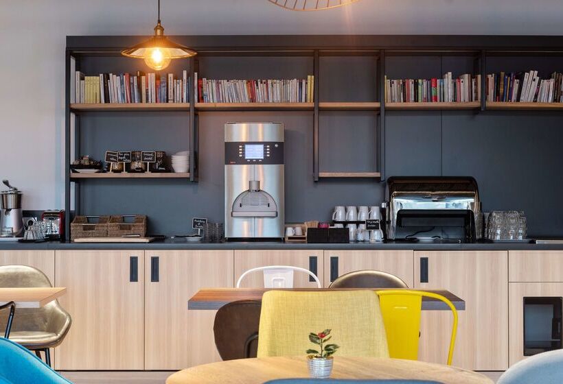 ホテル Campanile Epinal Centre  Gare