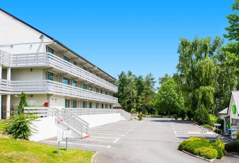 בית מלון כפרי Campanile Fougeres