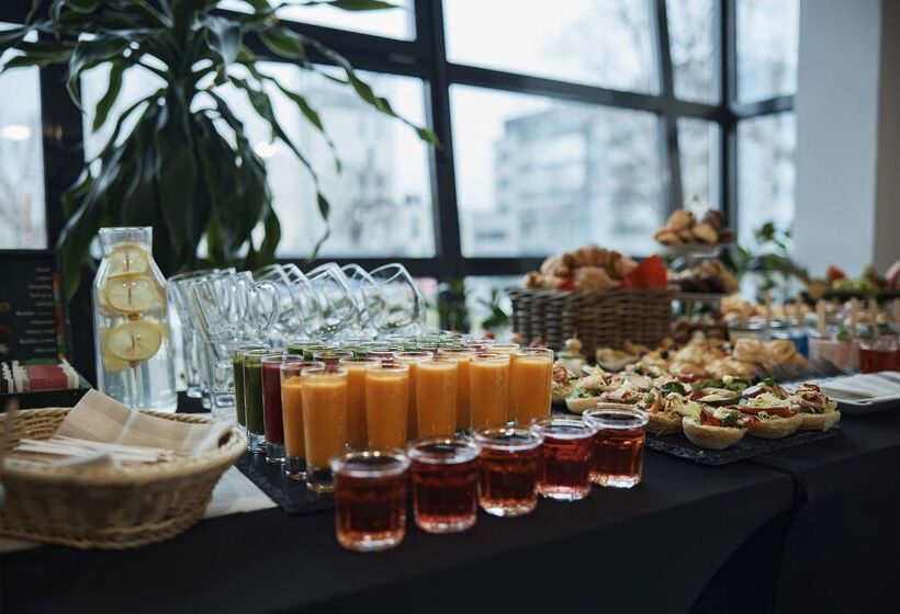 هتل Campanile  Katowice