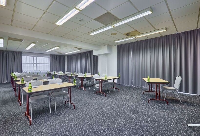 هتل Campanile  Katowice