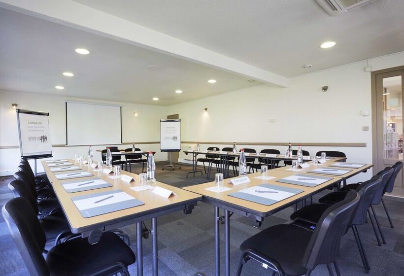 فندق Campanile Lille   Lomme