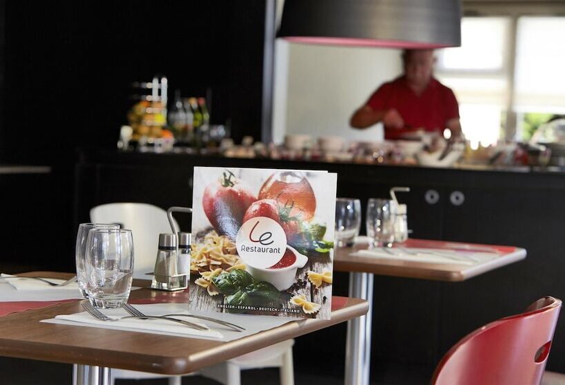 فندق Campanile Lille   Lomme