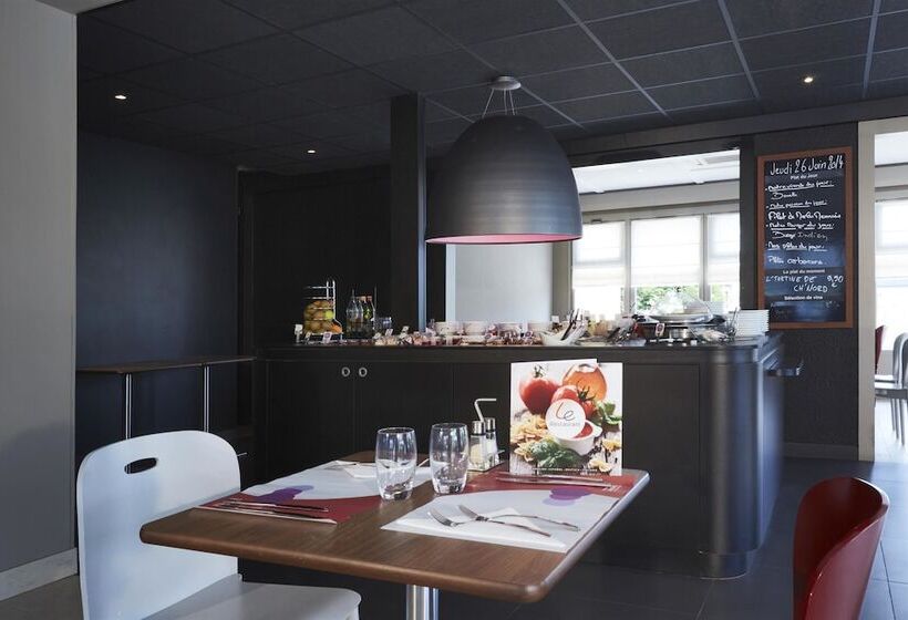 فندق Campanile Lille   Lomme