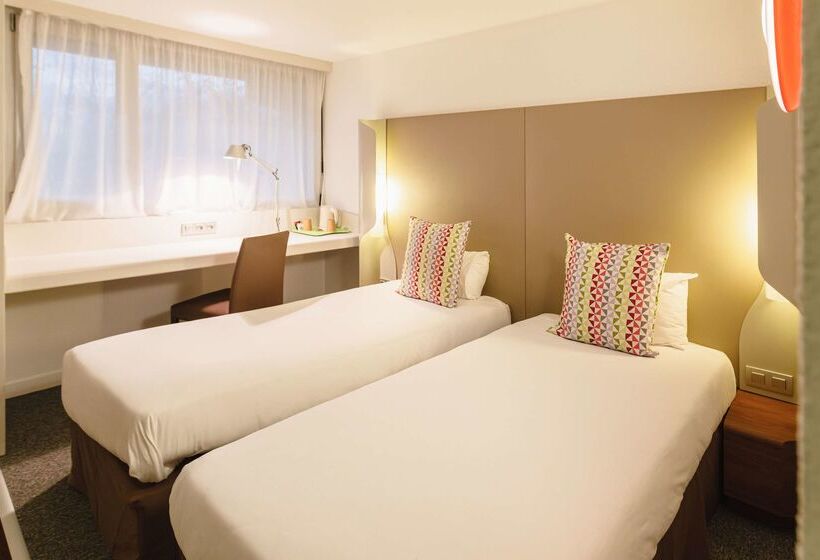 호텔 Campanile Lyon Bron Eurexpo