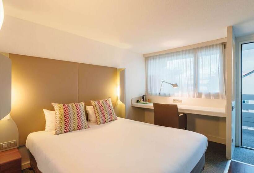 호텔 Campanile Lyon Bron Eurexpo