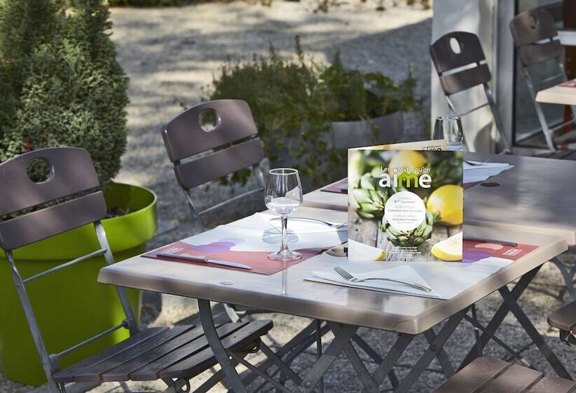 酒店 Campanile Lyon Nord Ecully