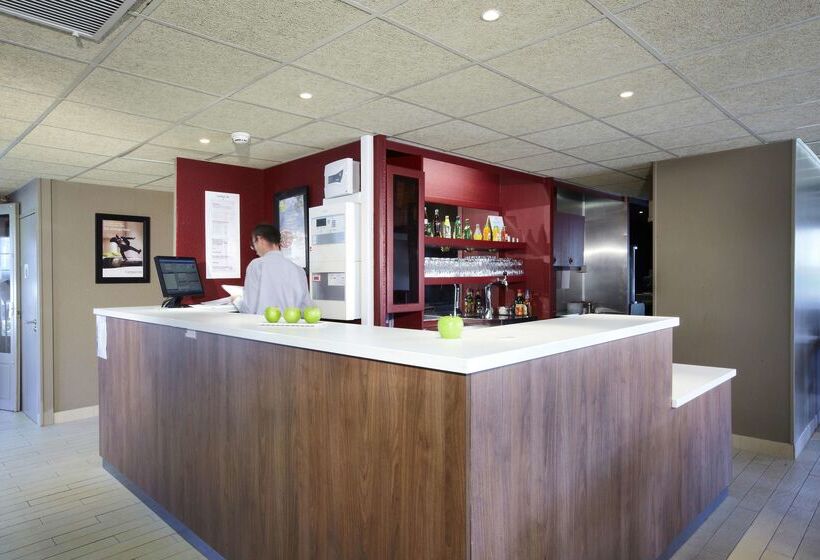 Отель Campanile Montbeliard Sochaux