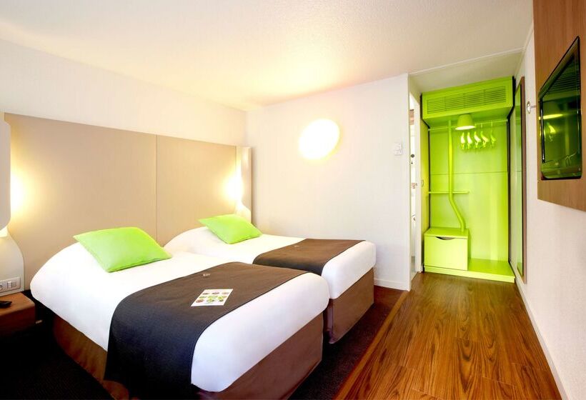 ホテル Campanile Orleans Nord Saran