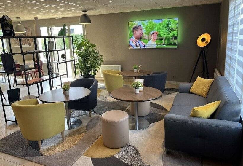 ホテル Campanile Orleans Nord Saran