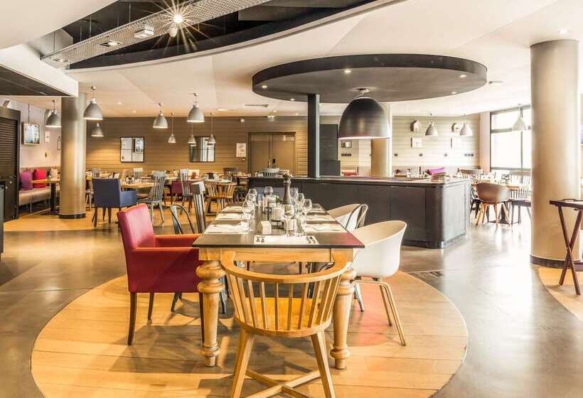 酒店 Campanile Paris Ouest Pont De Suresnes