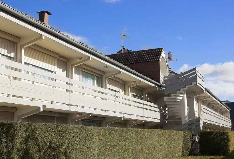 Отель Campanile Pontarlier