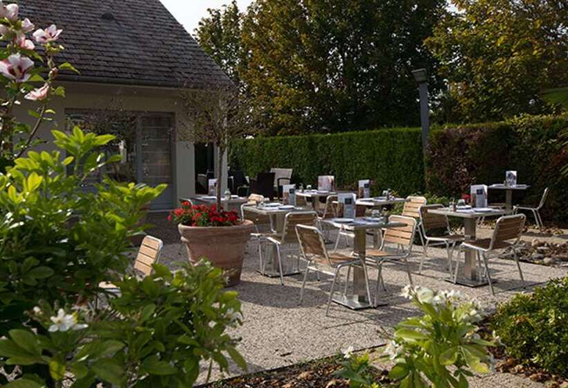 هتل Campanile Reims Ouest  Tinqueux