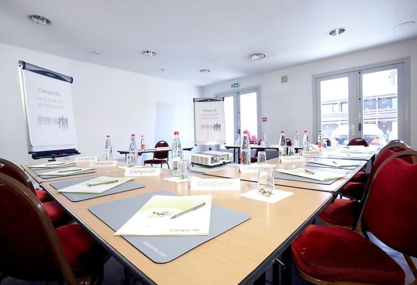 בית מלון כפרי Campanile Tours Sud  Chambraylestours