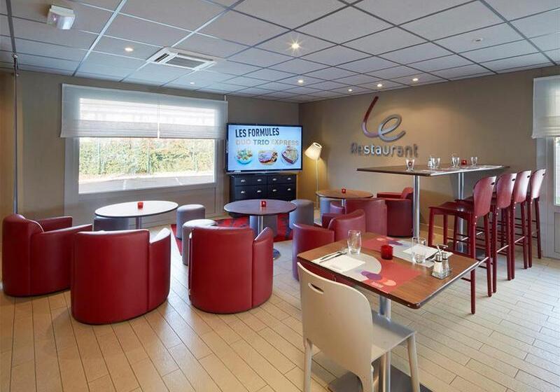 בית מלון כפרי Campanile Tours Sud  Chambraylestours