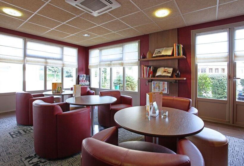 בית מלון כפרי Campanile Tours Sud ~ Joué Les Tours