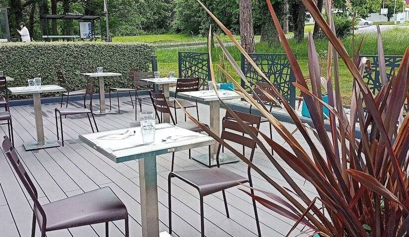 בית מלון כפרי Campanile Tours Sud ~ Joué Les Tours